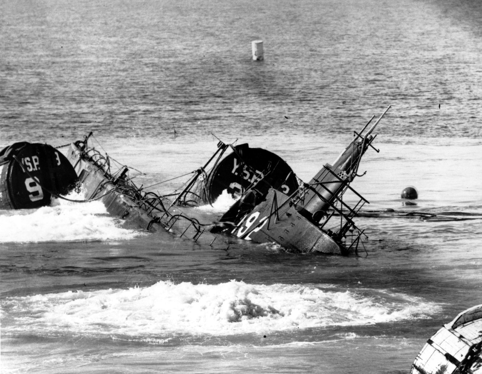1939: USS SQUALUS